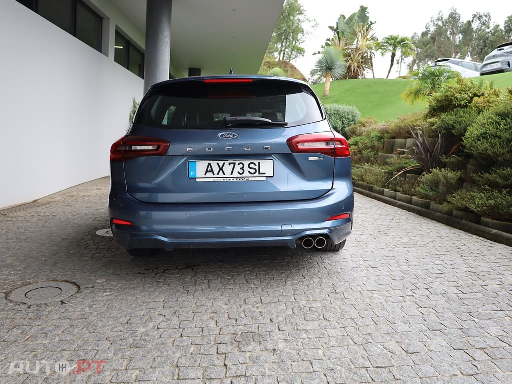 Ford Focus SW 1.0 EcoBoost MHEV ST-Line Aut — fotografia 13
