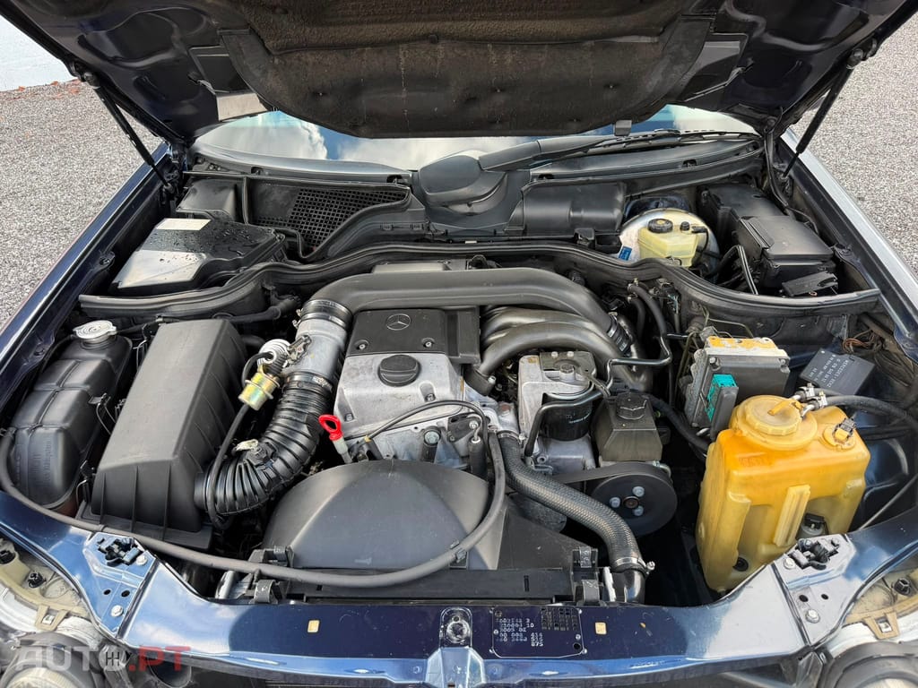 Mercedes-Benz E 220 D Classic