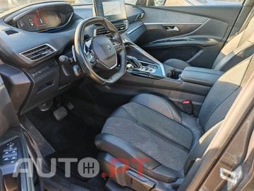 Peugeot 5008 1.5 BlueHDi Allure EAT8