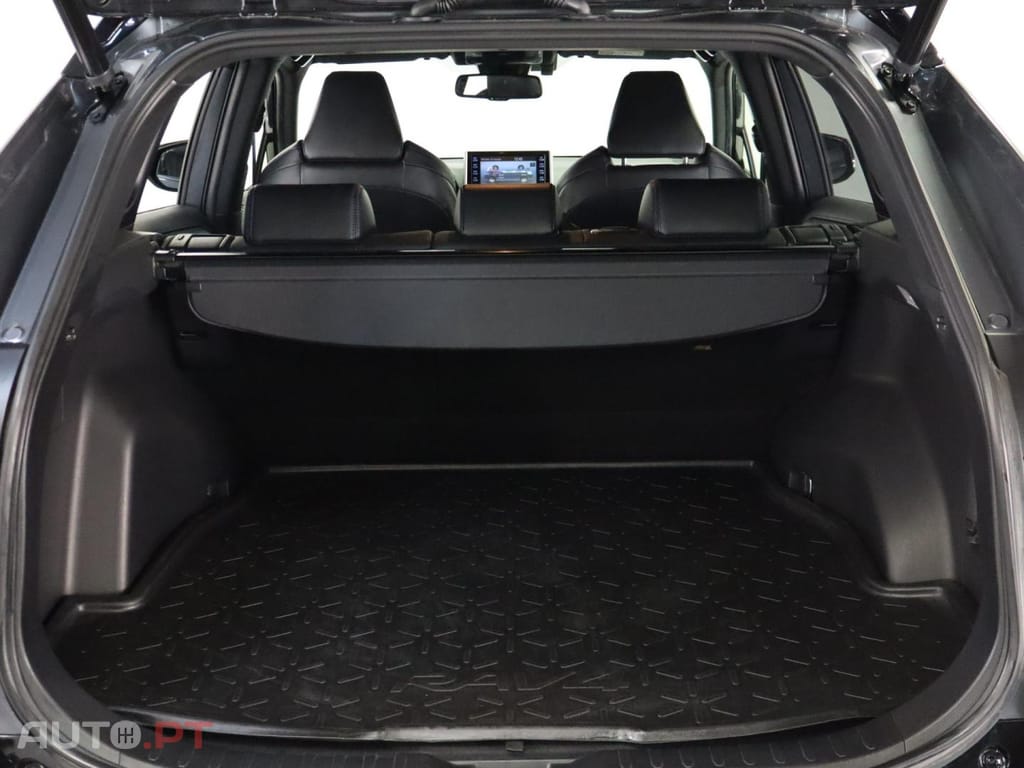 Toyota RAV4 2.5 Hybrid SQUARE Collection