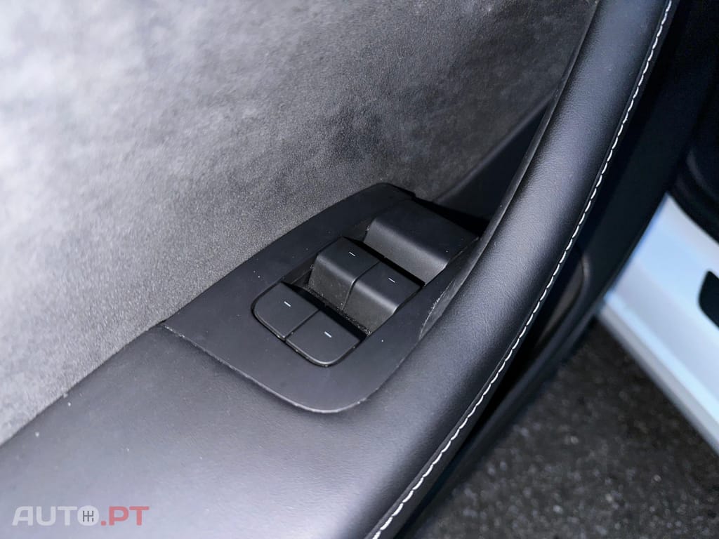 Tesla Model 3 Long Range Tração Integral