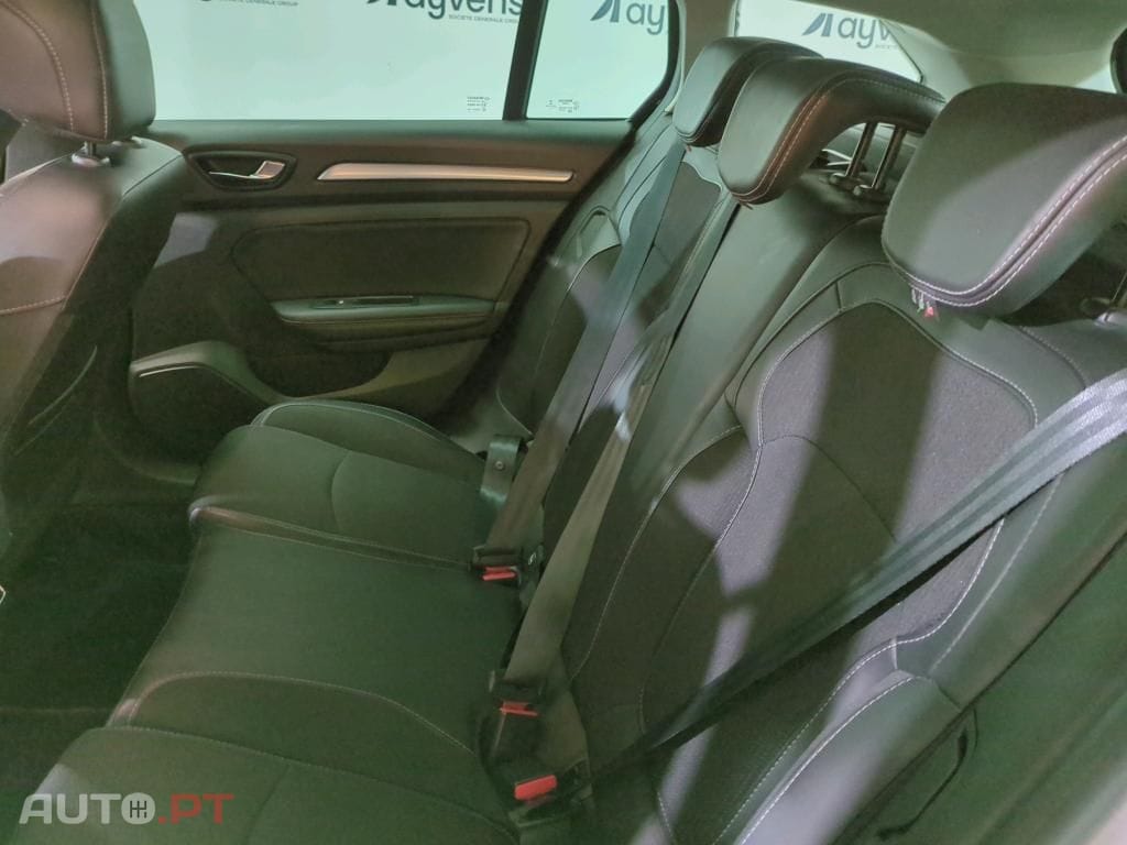 Renault Mégane Sport Tourer 1.5 Blue dCi Intens EDC