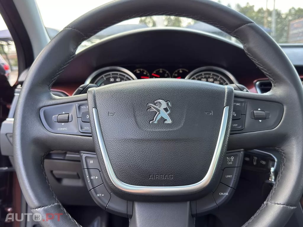 Peugeot 508 RXH 2.0 HDi Hybrid4 163cv 2-Tronic — fotografia 26