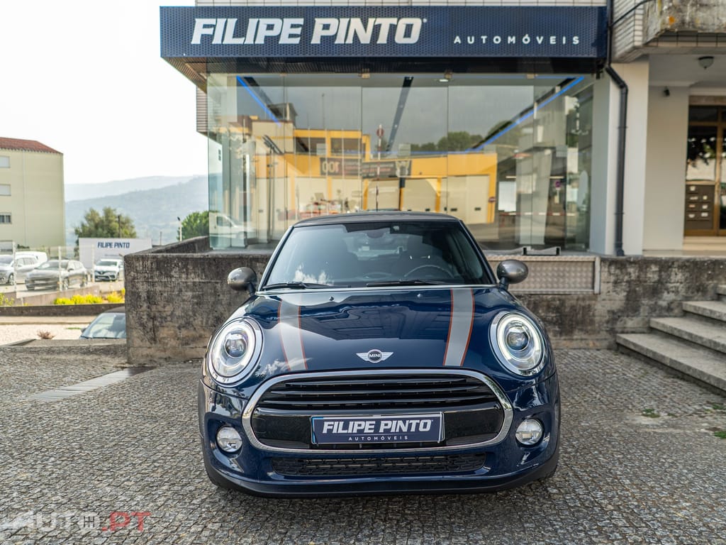 MINI Cooper Cooper D Auto