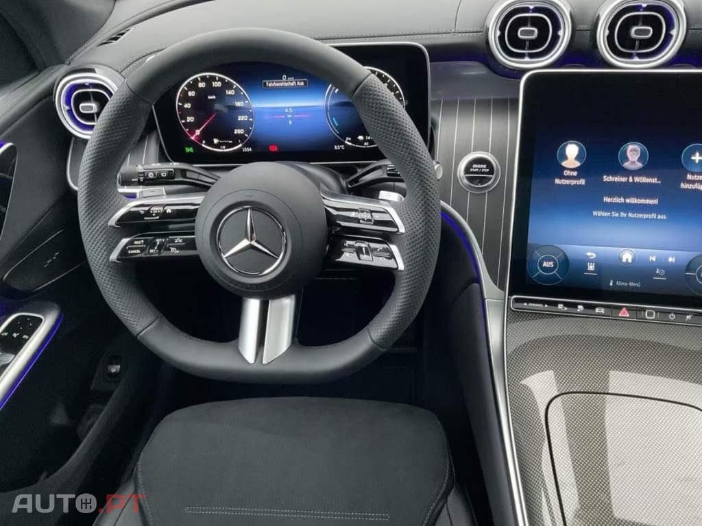 Mercedes-Benz GLC 300 I.V.A DEDUTIVEL de 4m AMG Night