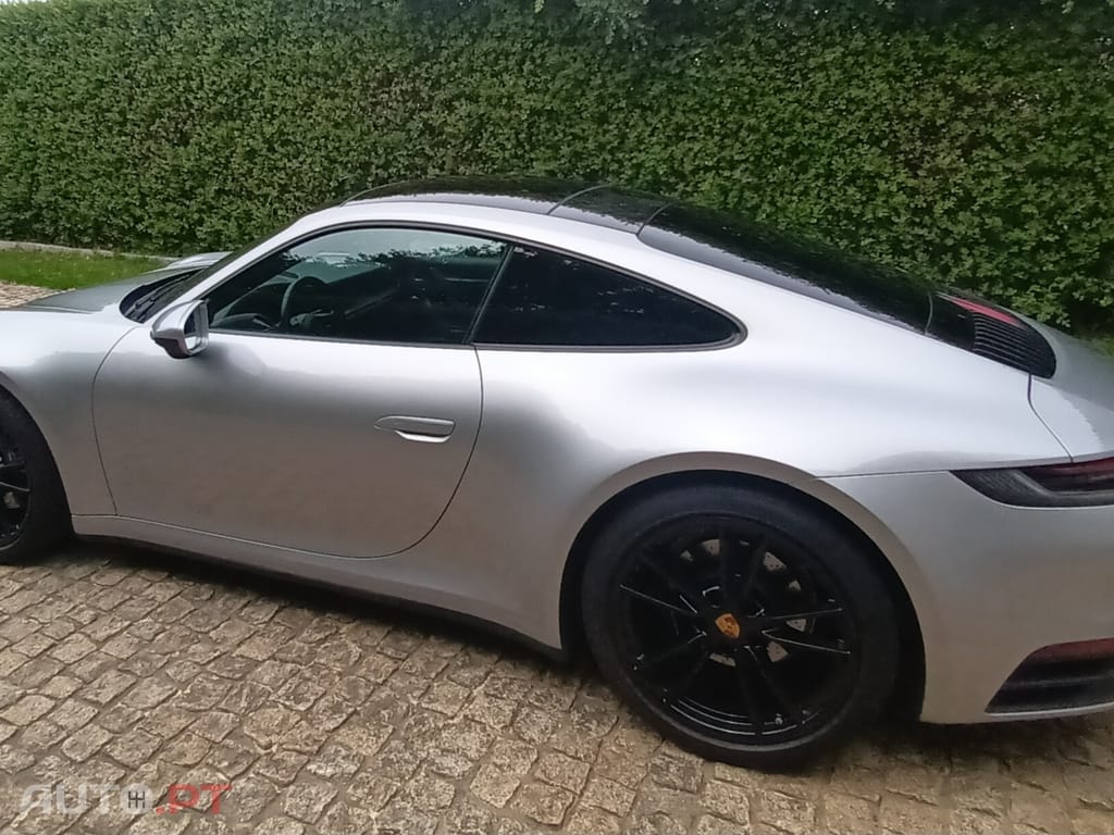 Porsche 911 992