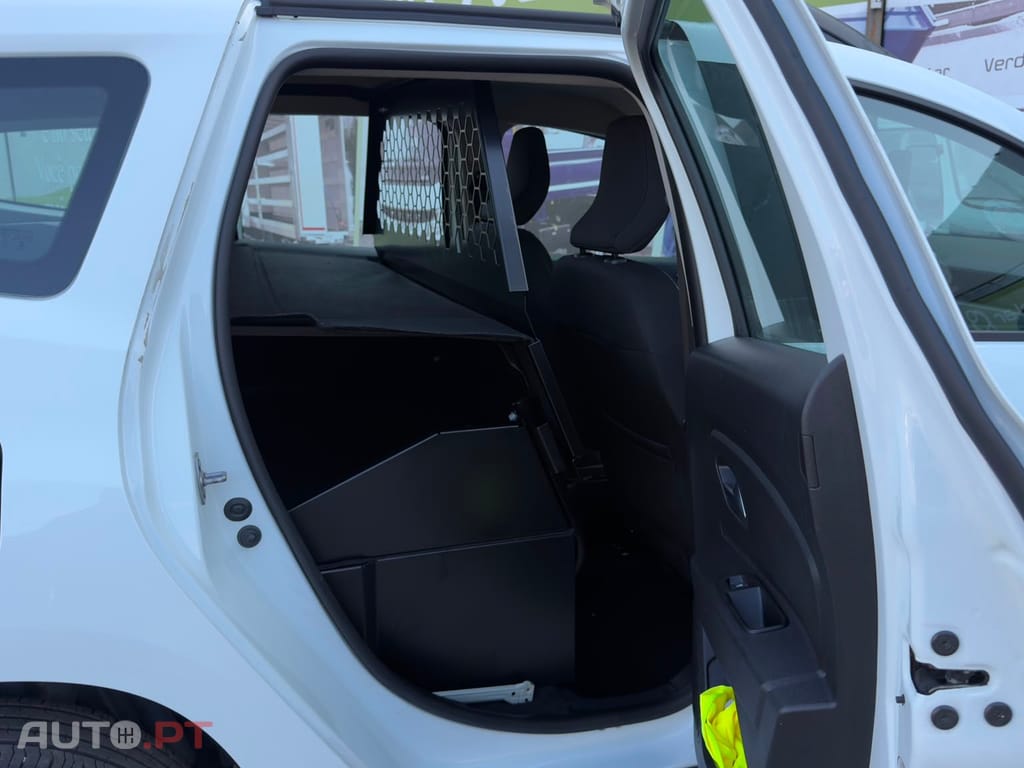 Dacia Duster VAN 2 LUGARES