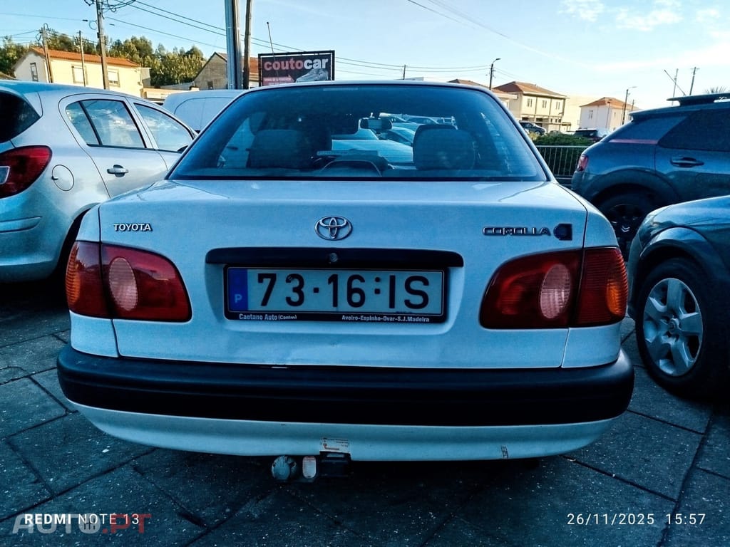 Toyota Corolla Sedan 1.3 Terra AC
