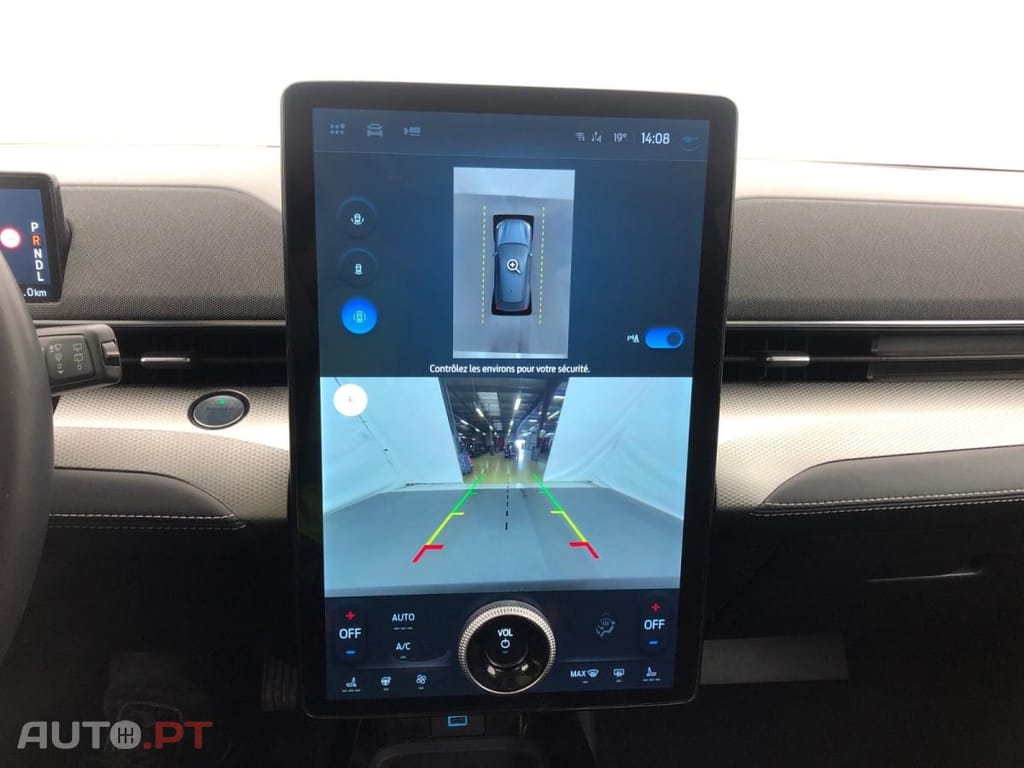 Ford Mustang Mach-E Standard Range