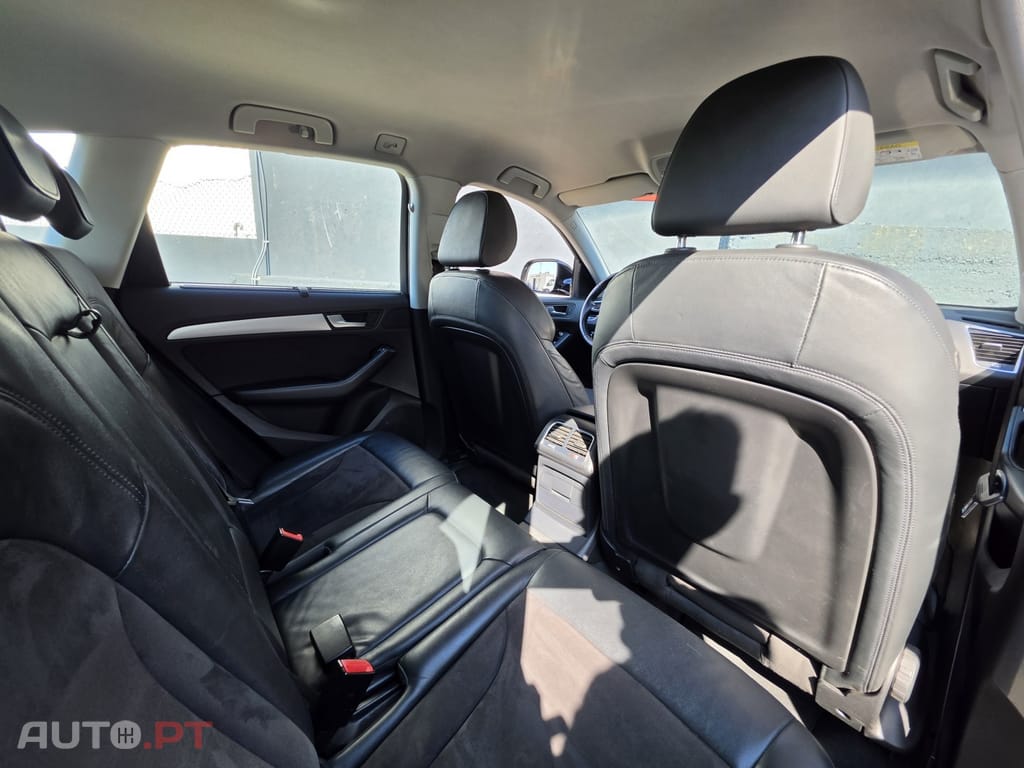 Audi Q5 2.0 TDI S-line