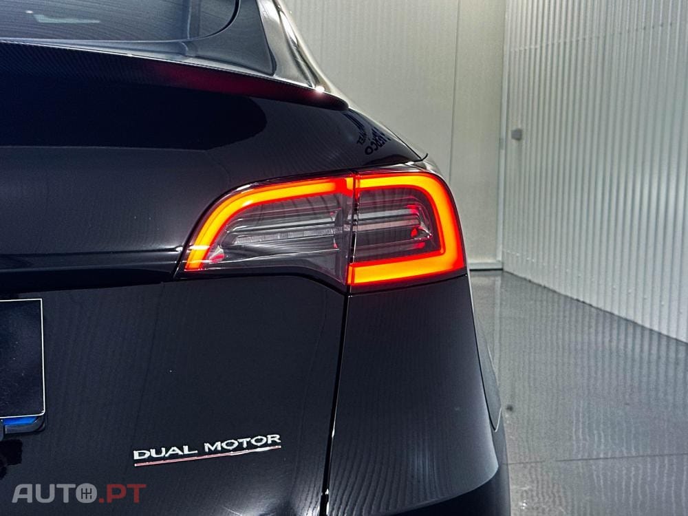 Tesla Model Y Performance AWD