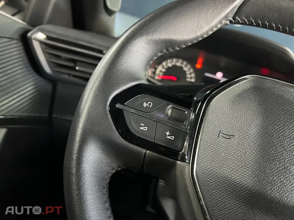 Peugeot 2008 1.2 PureTech Active