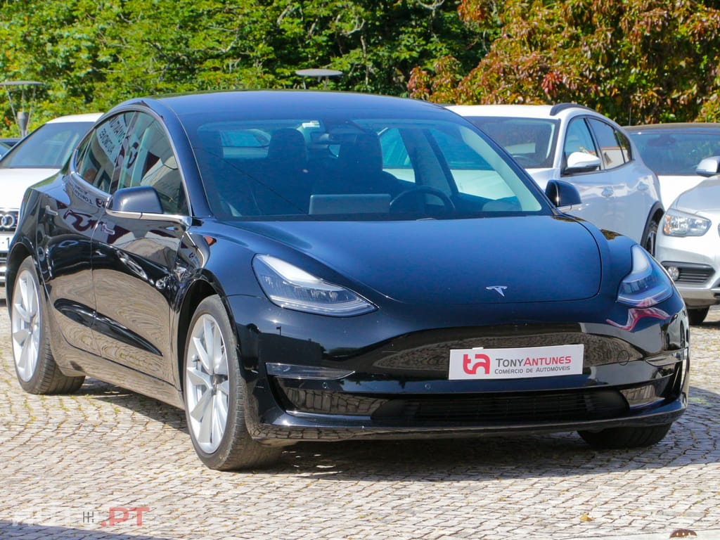 Tesla Model 3 Long-Range Dual Motor AWD