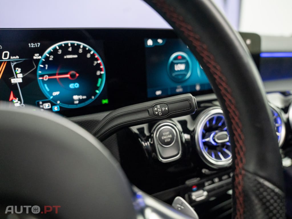 Mercedes-Benz A 250 e AMG Line