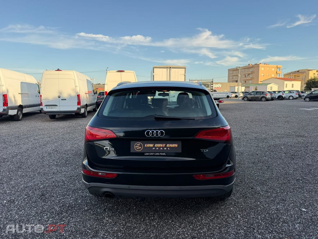 Audi Q5 2.0 TDi Business Line S-line — fotografia 9