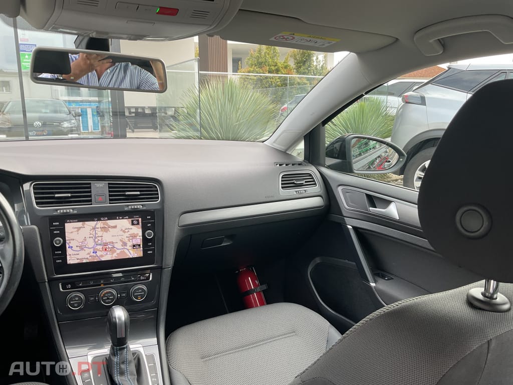 Volkswagen e-Golf Outro