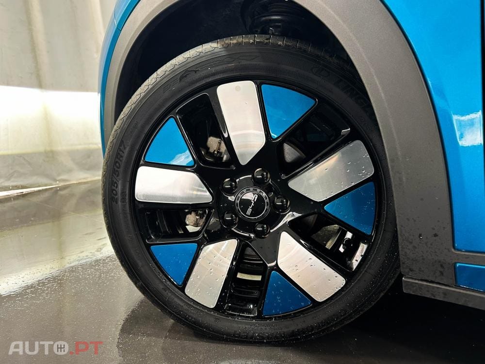 BYD Dolphin 60.4 kWh Design