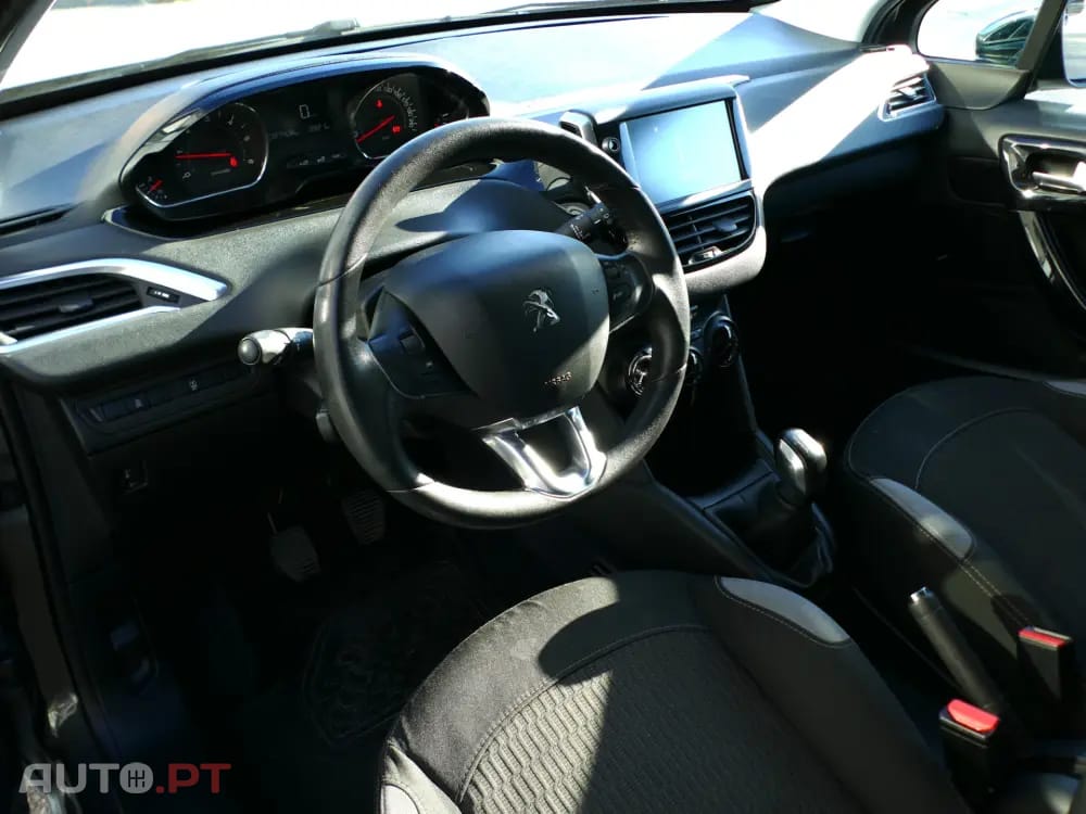 Peugeot 208 1.4 HDi Active