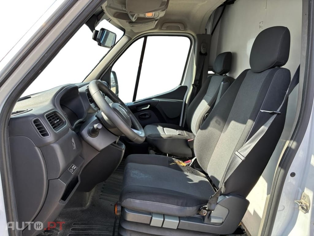 Renault Master 2.3 dCi L3H2 3.5T Grand Confort