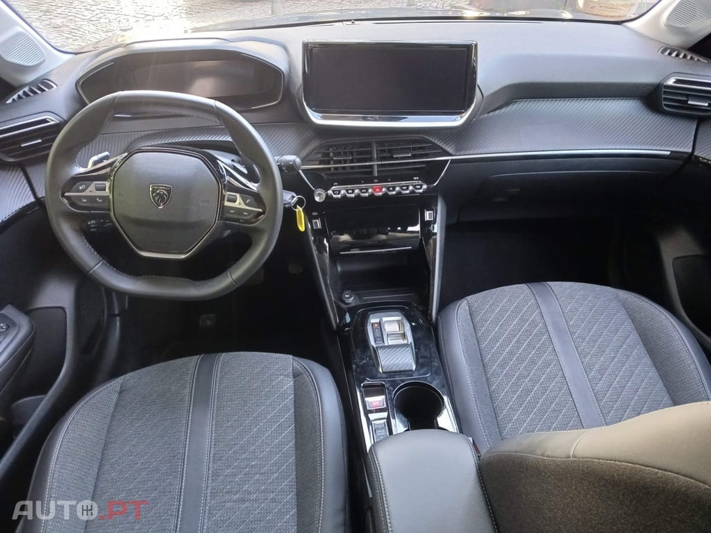 Peugeot 208 1.2 Hybrid Allure e-DCS6