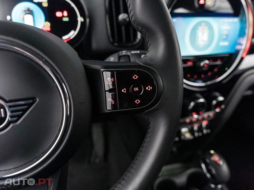 MINI Countryman Cooper SE Premium Essential Auto