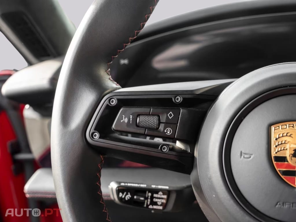 Porsche Taycan Turbo I.V.A DEDUTIVEL