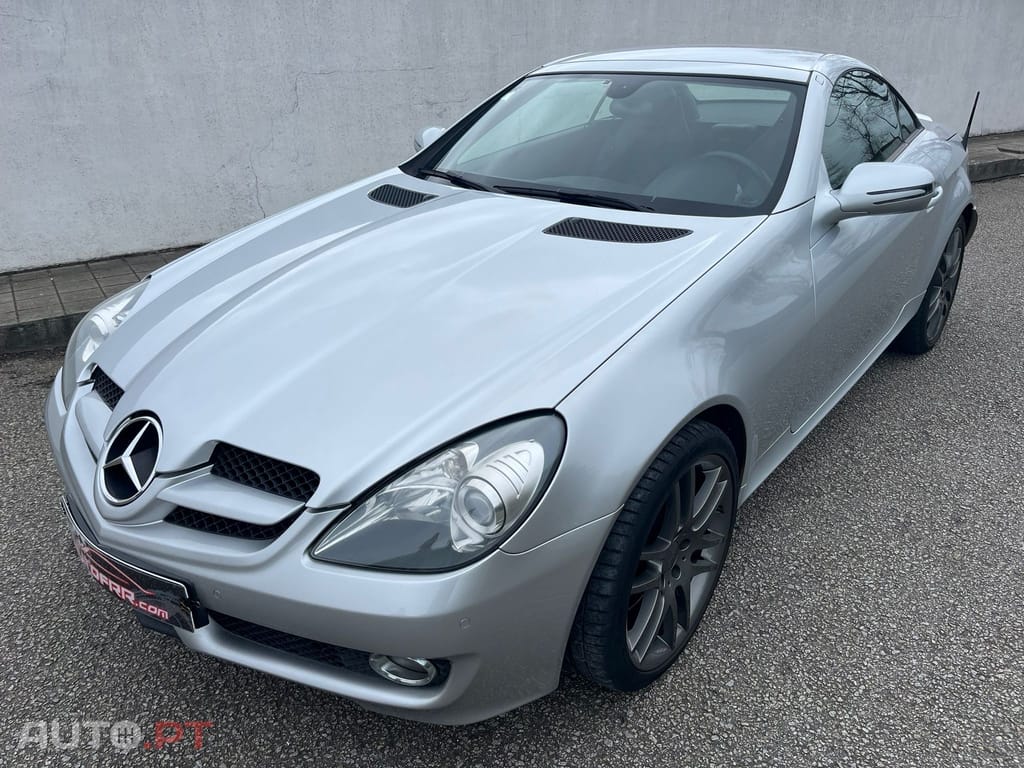Mercedes-Benz SLK 200 Outro
