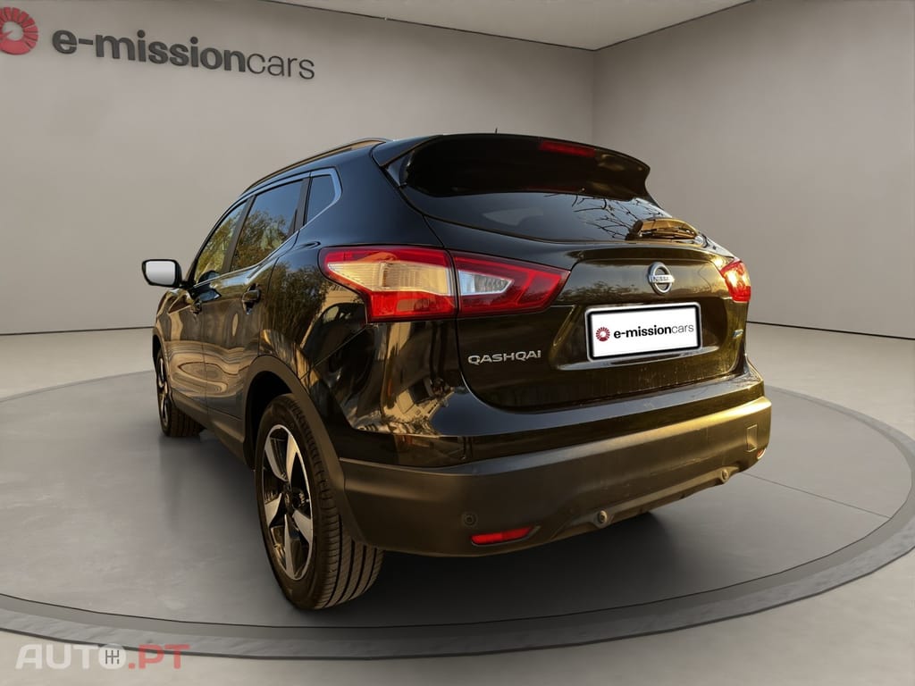 Nissan Qashqai 1.5 dCi N-Connecta 18 RS+PS