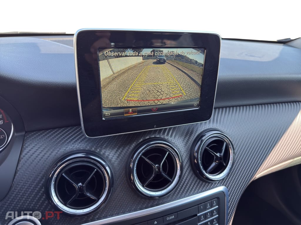 Mercedes-Benz GLA 180 d