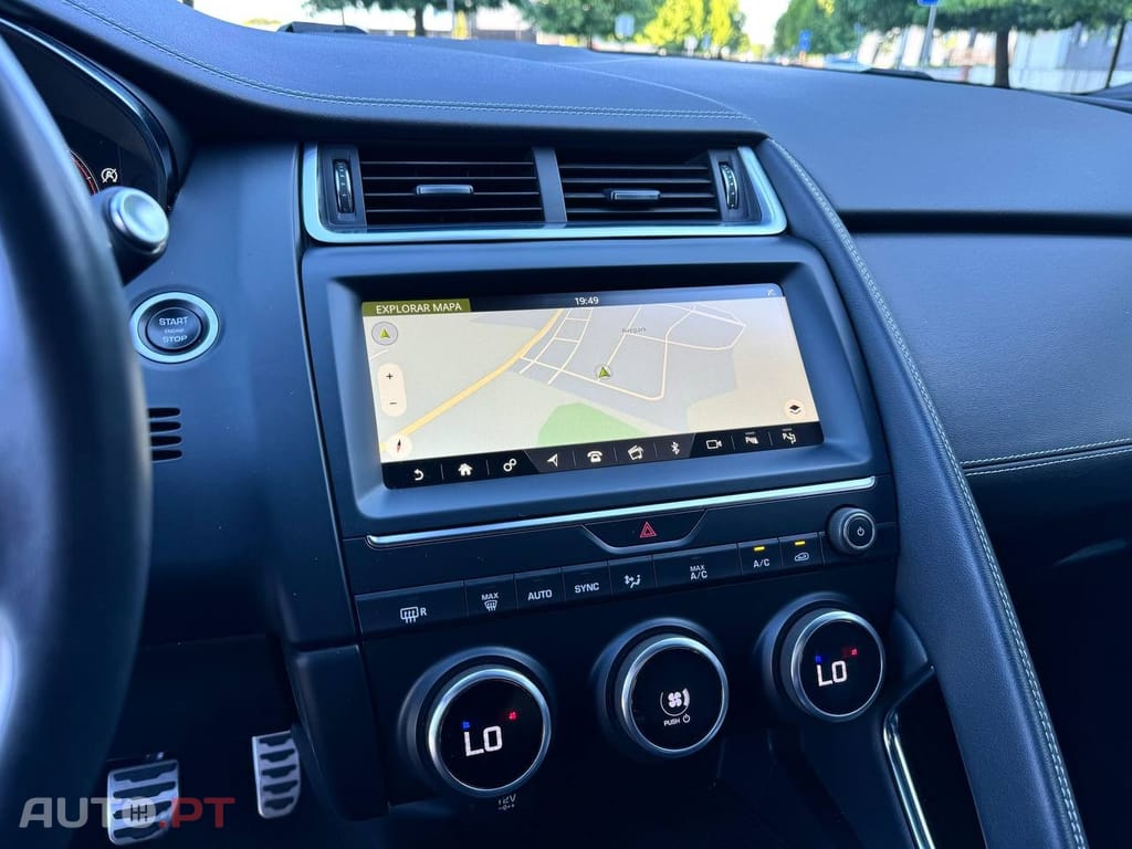 Jaguar E-Pace 2.0 i4D R-Dynamic