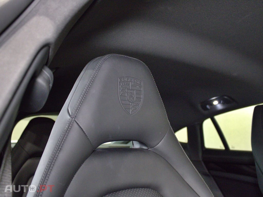 Porsche Panamera 4 E-Hybrid