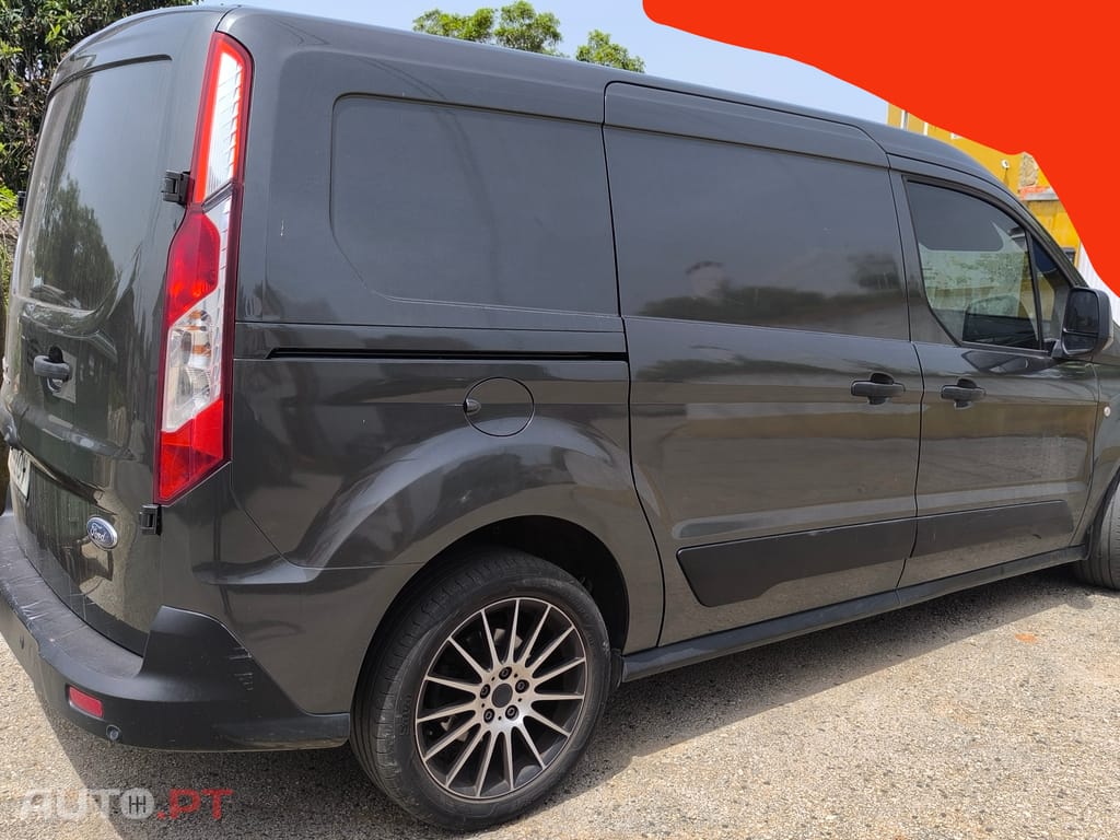 Ford Transit Connect L2 Sport (versão longa)