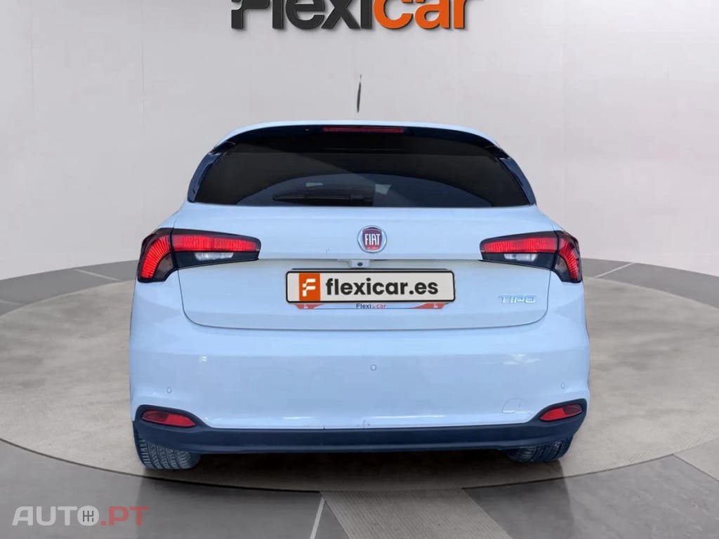Fiat Tipo 1.3 M-Jet lounge