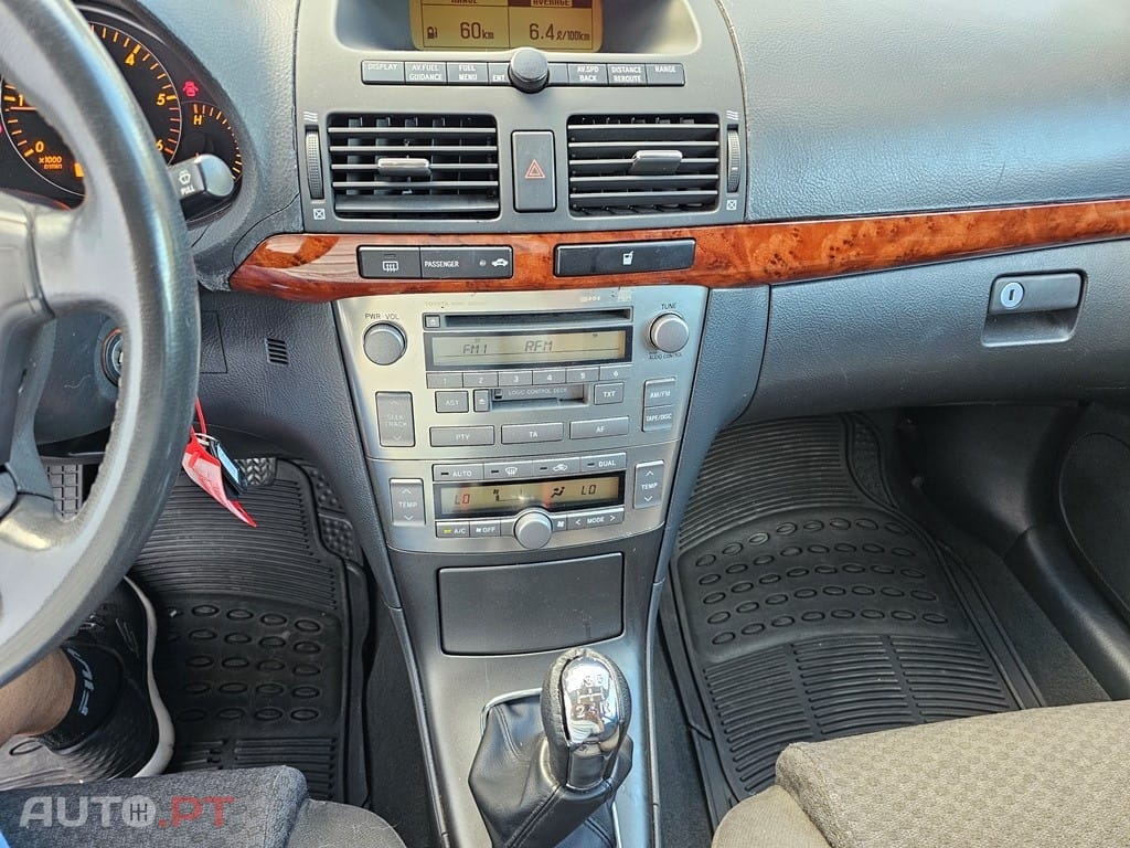 Toyota Avensis 2.0 D-4D Sol