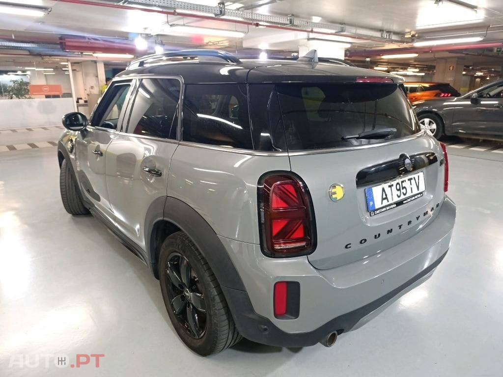 MINI Countryman Cooper SE Premium Essential Auto