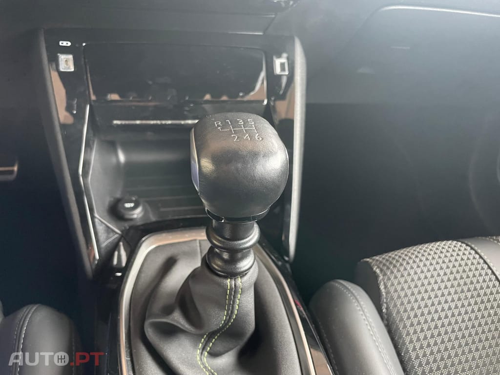 Peugeot 208 1.2 PureTech GT