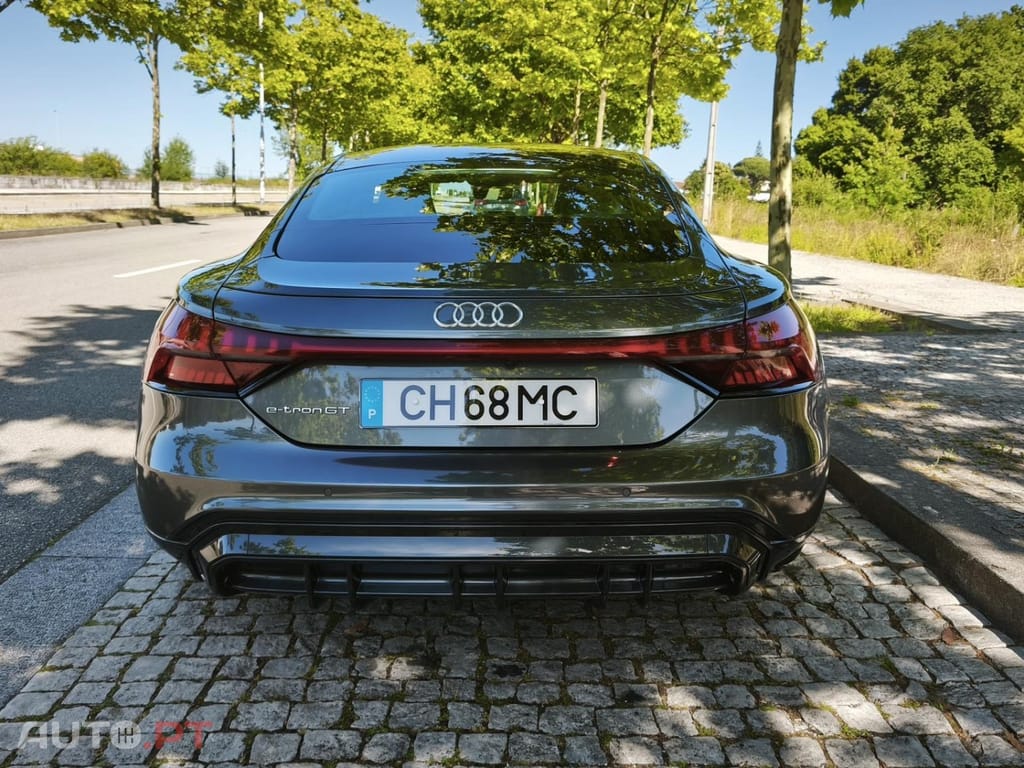 Audi E-Tron GT quattro