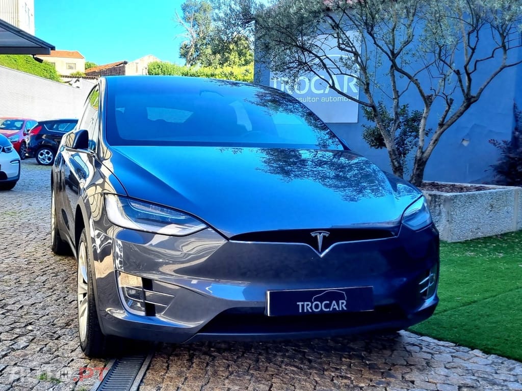 Tesla Model X Long Range