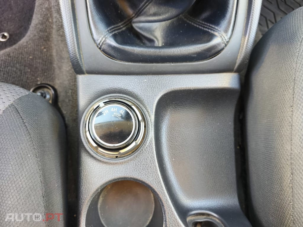 Mitsubishi L200 2.3 DI-D Strakar Space Cab Connect Edition 4WD