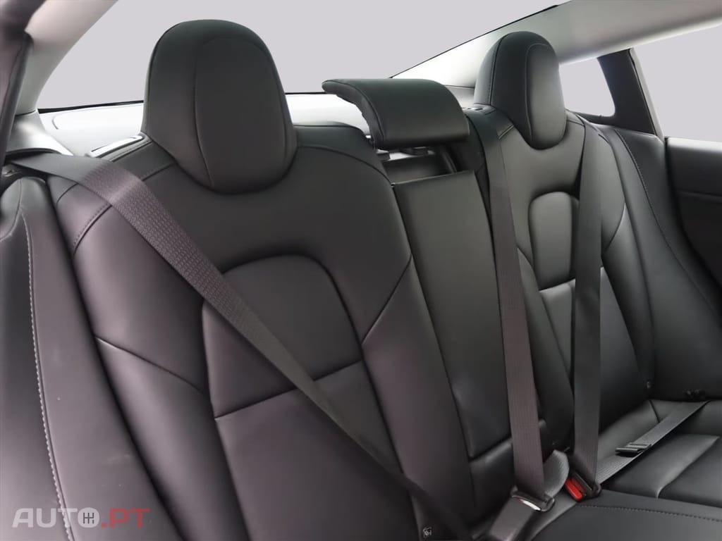 Tesla Model 3 Long-Range AWD I.V.A DEDUTÍVEL
