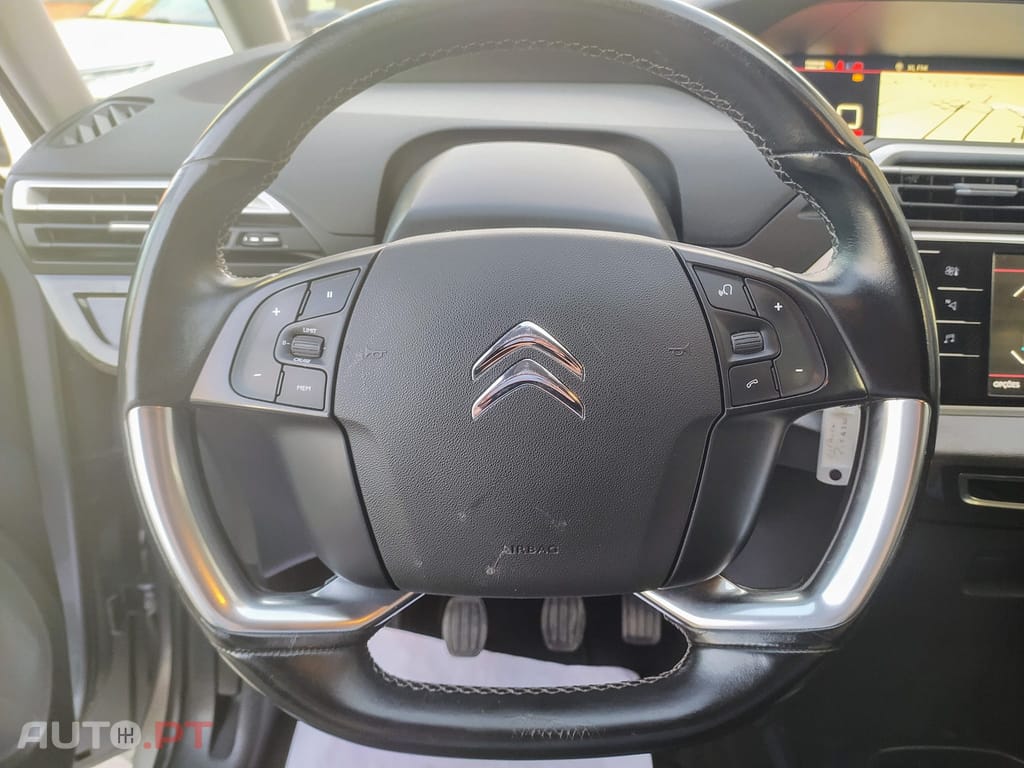 Citroen C4 SpaceTourer 1.5 BlueHDI Shine( 7 Lug)