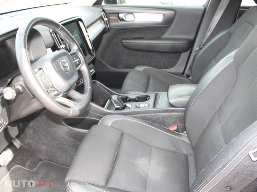 Volvo XC40 2.0 D3 Momentum Geartronic