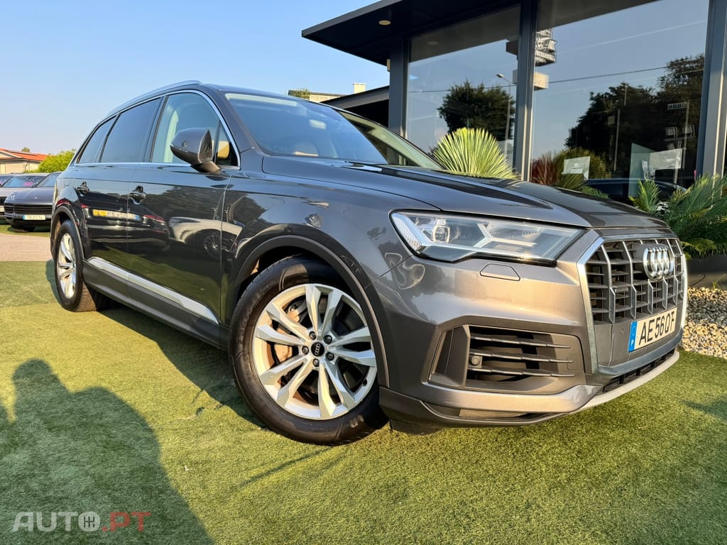 Audi Q7 55 TFSIe quattro Tiptronic