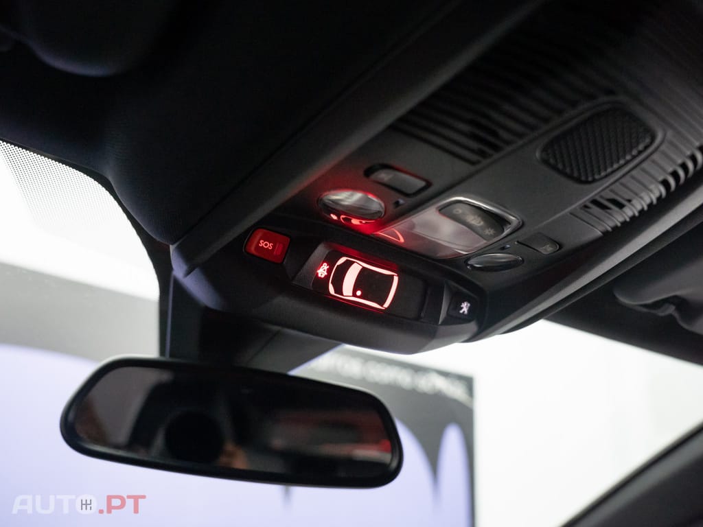 Peugeot 3008 1.6 Hybrid Allure e-EAT8