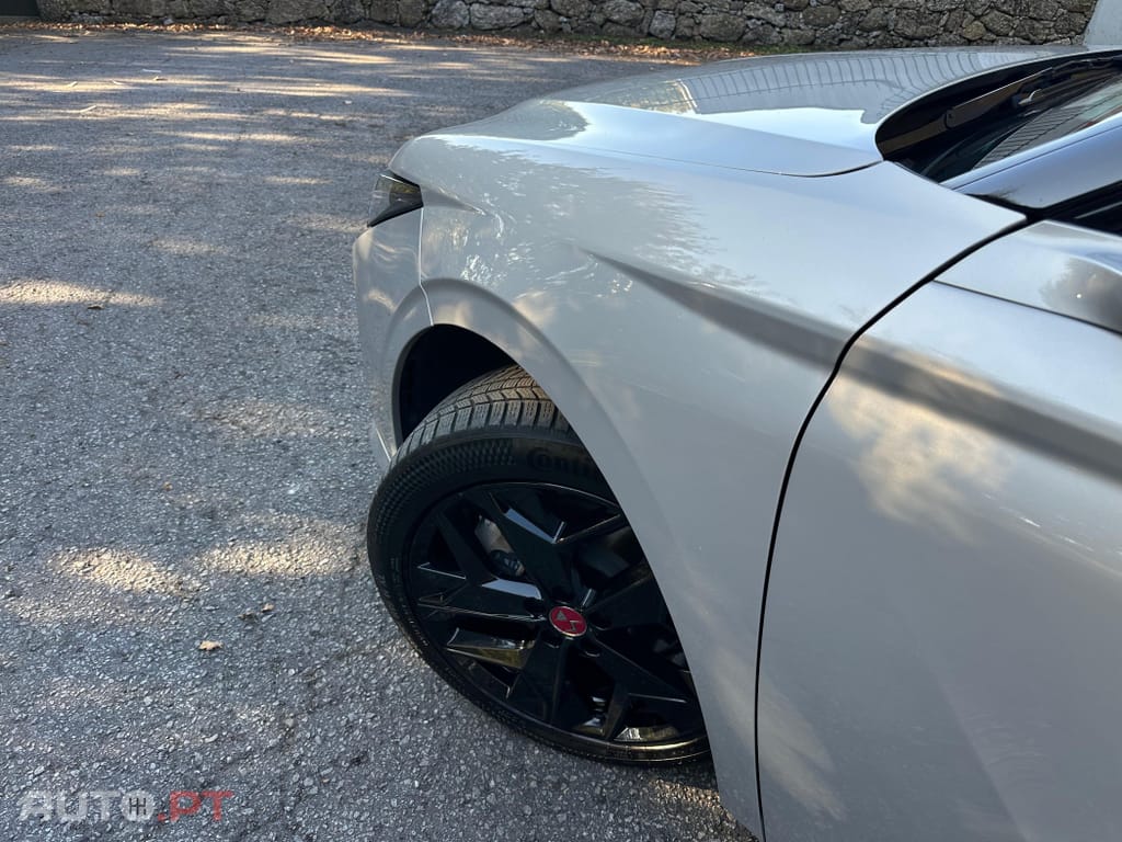 DS DS4 E-Tense Performance Line EAT8