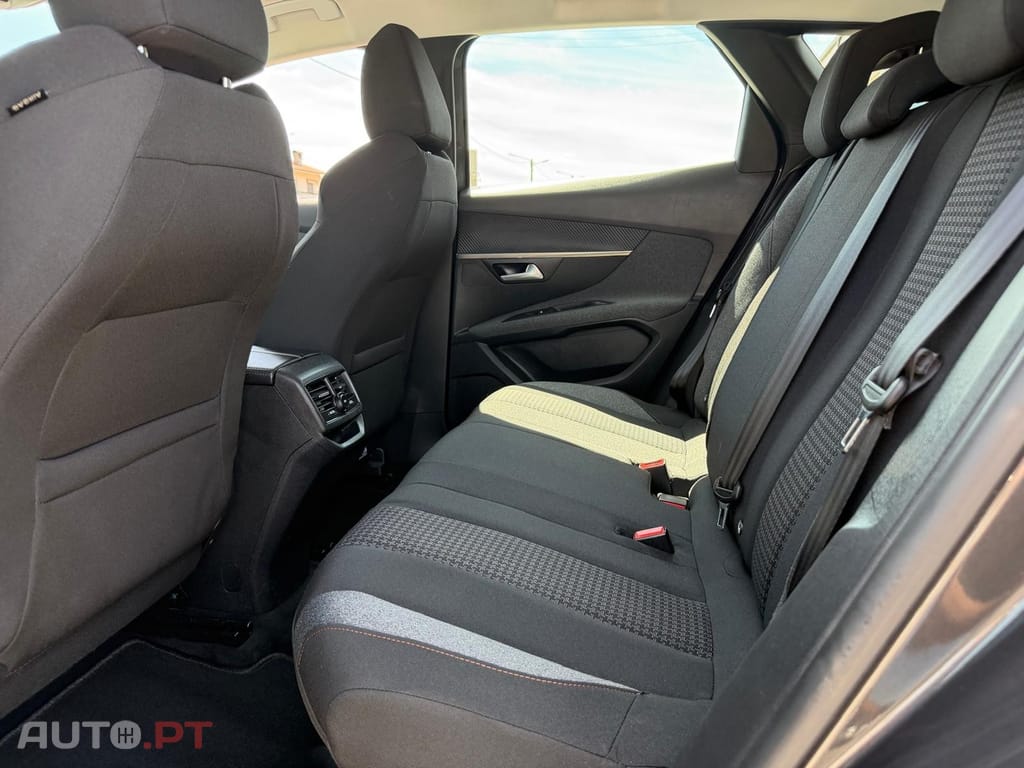 Peugeot 3008 1.5 BlueHDi Active Pack