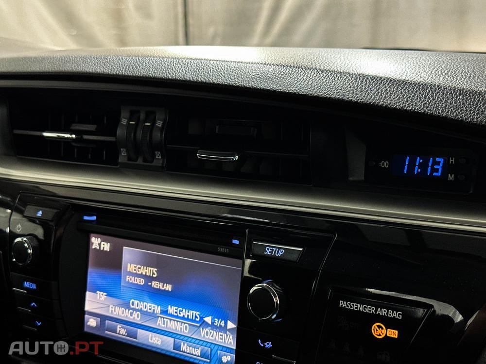 Toyota Corolla 1.4 D-4D Exclusive +Navi MM