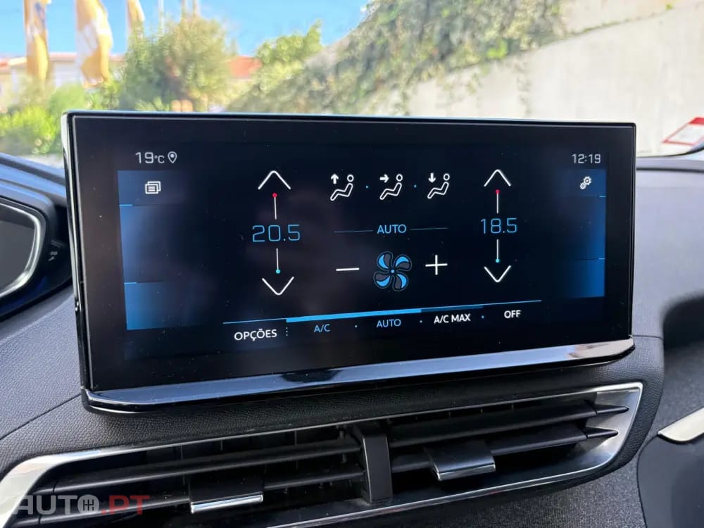 Peugeot 5008 1.2 PureTech Allure EAT8