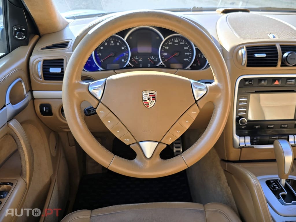 Porsche Cayenne GTS