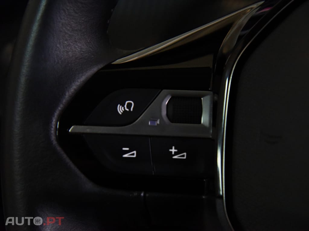 Peugeot 2008 1.5 BlueHDi Active Pack
